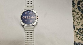 Good
													Samsung Galaxy Watch Ultra - Unlocked, White, SM-L705U, 47mm, photo 2 of 9