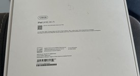 New
													Apple iPad 11th Gen - Wi-Fi, Silver, 128 GB, A3354, photo 1 of 13