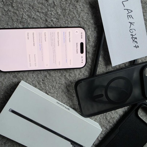 Apple iPhone Air - Unlocked, 256 GB, Space Black, A3260