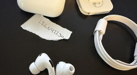 Used
													Apple AirPods Pro 2 - USB-C, photo 4 of 4