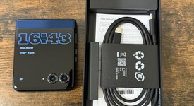 Mint
													Motorola Razr (2025) - Boost, Blue, 256 GB, 8 GB, photo 3 of 13