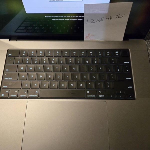 MacBook Pro 2021 - 16 inch - 512 GB, Silver, 16 GB, Apple M1 Pro 10-core