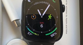 Mint
													Apple Watch Series 7 45mm - Unlocked, Midnight, A2477 - Cellular, Nike, photo 3 of 8