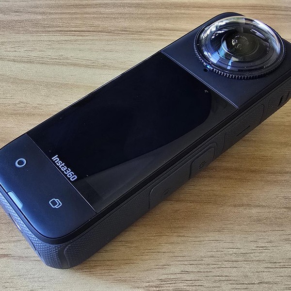 Insta360 X4