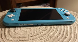Fair
													Nintendo Switch Lite - Turquoise, photo 5 of 10