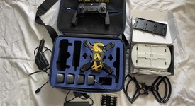 Used
													DJI Spark - Yellow, photo 1 of 6