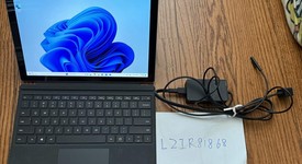 Good
													Microsoft Surface Pro 5 (2017) - Wi-Fi, Silver, 256 GB, 8 GB, photo 1 of 8