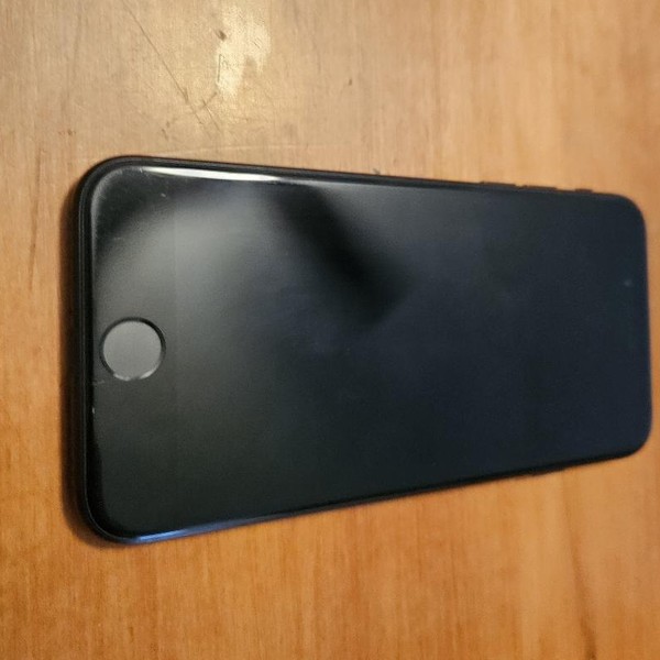 Apple iPhone SE 3rd Gen 2022 - Unlocked, 64 GB, Midnight, A2595