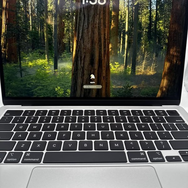 MacBook Air 2025 (M4) - 13 inch - 256 GB, Silver, 16 GB, Apple M4