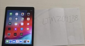 Mint
													Apple iPad Pro 9.7" - Unlocked, Gray, 32 GB, A1674, photo 1 of 7