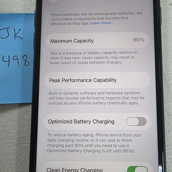 Apple iPhone SE 3rd Gen 2022 - Unlocked, 128 GB, Midnight, A2595