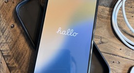 Mint
													Apple iPhone 15 - Unlocked, Black, 128 GB, A2846, photo 4 of 12