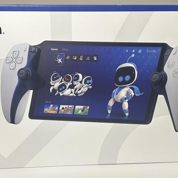 PlayStation Portal Remote Player - White