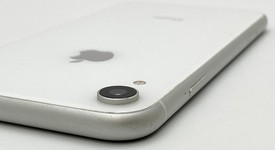 Good
													Apple iPhone Xr - Unlocked, White, 64 GB, A1984, photo 4 of 8