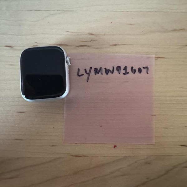 Apple Watch Series 7 45mm - Starlight, A2474 - GPS, Aluminum