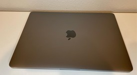 Good
													MacBook Pro 2020 - 13" - I5, Gray, 1 TB, 32 GB, photo 2 of 6