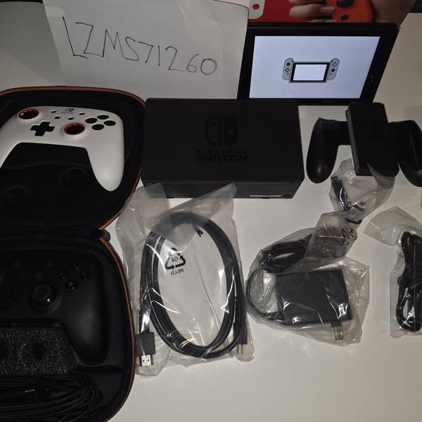 Nintendo Switch - 32 GB, Red & Blue