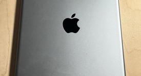 Good
													Apple iPad 6th Gen - Wi-Fi, Gray, 32 GB, A1893, photo 2 of 4