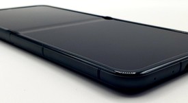 Mint
													Motorola Razr (2024) - T-Mobile, Gray, 256 GB, 8 GB, photo 4 of 8