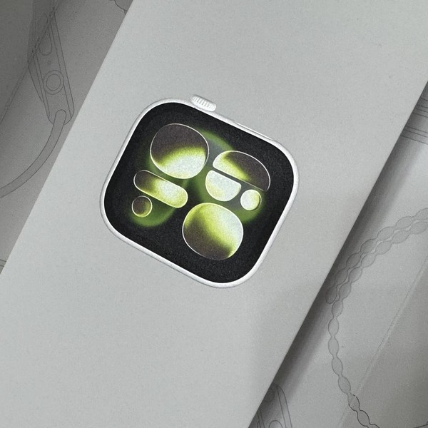 Apple Watch Series 11 42mm - Silver, A3331 - GPS, Aluminum