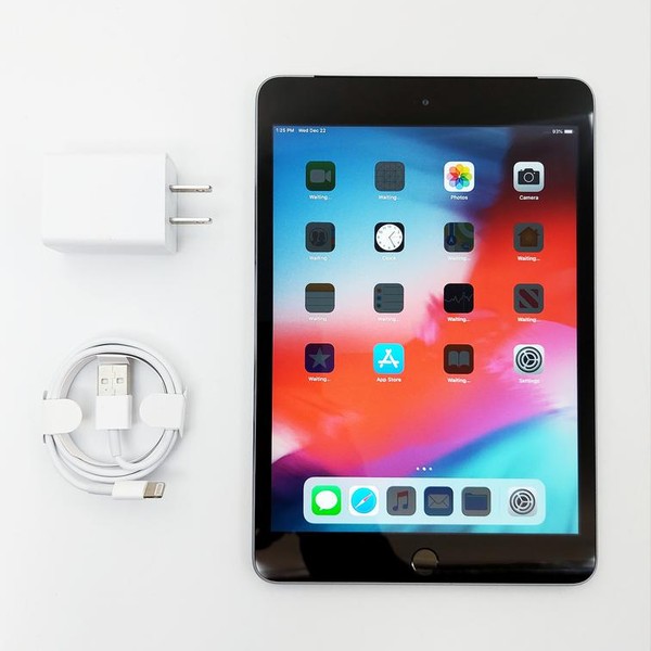 Apple iPad Mini 3 - Wi-Fi, 64 GB, Gray, A1599