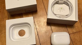 Used
													Apple AirPods Pro 2nd Gen - USB-C, photo 1 of 8