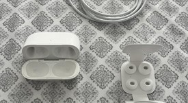 Used
													Apple AirPods Pro 1st Gen - MagSafe Case, photo 2 of 4