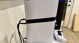 Mint
													PlayStation 5 Pro (2024) - White, 2 TB, photo 4 of 7