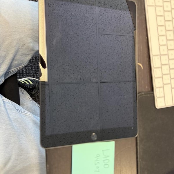 Apple iPad 9th Gen - Unlocked, 256 GB, Gray, A2603