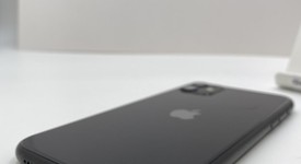 Fair
													Apple iPhone 11 - Unlocked, Black, 64 GB, A2111, photo 4 of 8