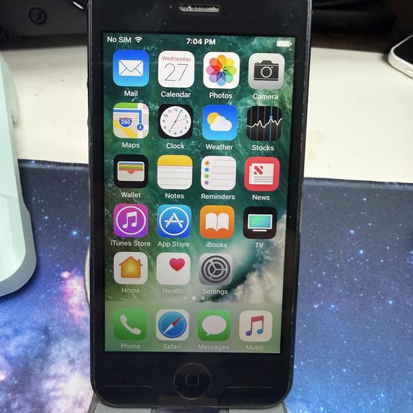 Apple iPhone 5 - AT&T, 16 GB, Black, A1428
