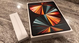 Good
													Apple iPad Pro 12.9" 5th Gen 2021 - Unlocked, Silver, 1 TB, photo 3 of 13