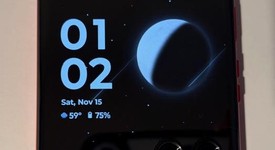 Good
													Motorola Razr Plus (2023) - Unlocked, Magenta, 256 GB, 8 GB, photo 3 of 10