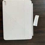 Used Apple Magic Keyboard for iPad - White