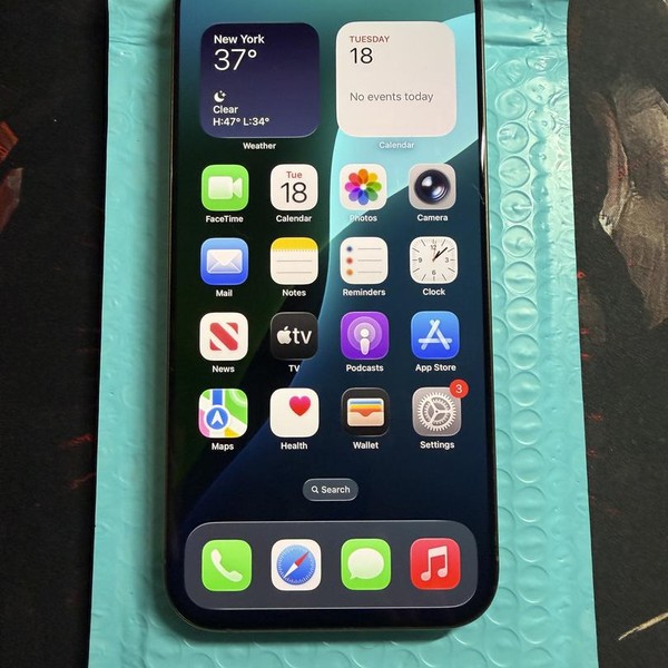 Apple iPhone 16 Pro Max - Unlocked, 256 GB, Desert, A3084