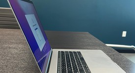 Good
													MacBook Pro 2017 (With Touch Bar) - 15" - I7, Gray, 256 GB, 16 GB, photo 1 of 6