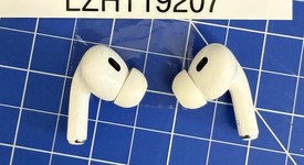 Used
													Apple AirPods Pro 2nd Gen - Lightning, photo 4 of 5
