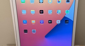 Good
													Apple iPad Pro 12.9" 1st Gen 2015 - Unlocked, Gold, 128 GB, A1652, 1st Gen 2015, photo 1 of 8