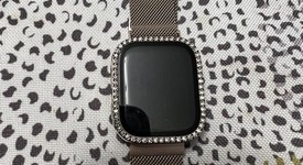 Good
													Apple Watch Series 8 41mm - Starlight, A2770 - GPS, Aluminum, photo 1 of 7
