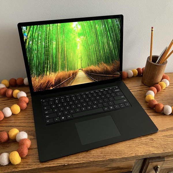 Microsoft Surface Laptop 4 - I7, Black, 1 TB, 32 GB, 15 inch