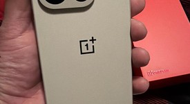 Mint
													OnePlus 15 - Unlocked, Sand Storm, 512 GB, 16 GB, photo 6 of 6