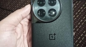 Good
													OnePlus 12 - Unlocked, Black, 256 GB, 12 GB, CPH2583, photo 4 of 8