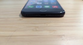 Good
													Apple iPhone SE 3rd Gen 2022 - Unlocked, Midnight, 128 GB, A2595, photo 4 of 14