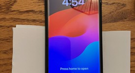 Mint
													Apple iPhone SE 2nd Gen 2020 - Unlocked, Black, 64 GB, A2275, photo 1 of 9