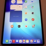 Good Apple iPad Pro 12.9 inch 3rd Gen 2018 - Wi-Fi, 64 GB, Silver, A1876