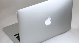 Mint
													MacBook Air 2013 - 13" - Silver, 128 GB, 4 GB, photo 2 of 4