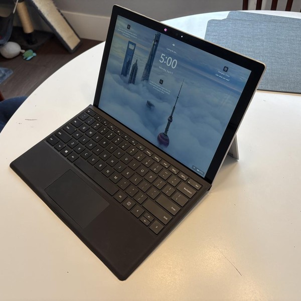 Microsoft Surface Pro 7 - 128 GB, Platinum, 8 GB, Intel Core i5