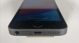 Good
													Apple iPhone SE 1st Gen 2016 - Unlocked, Grey, 32 GB, A1662, photo 4 of 6