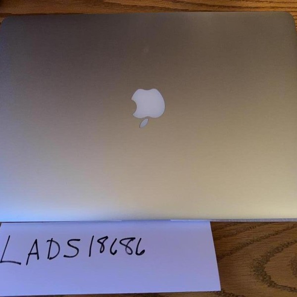 MacBook Pro 2015 (Retina) - 15 inch - 512 GB, Silver, 16 GB
