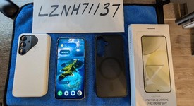 Mint
													Samsung Galaxy S24 - Unlocked, Black, 256 GB, 8 GB, SM-S921U1, photo 1 of 15